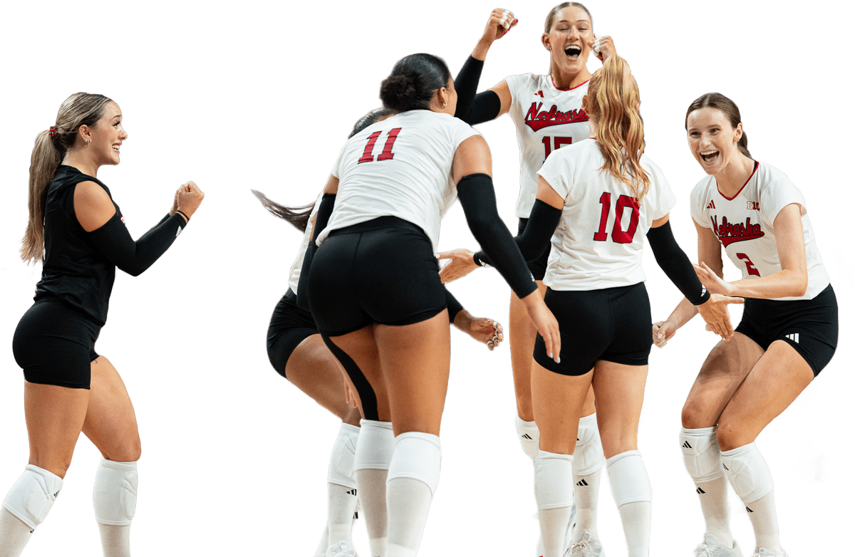 volleyball players celebrating